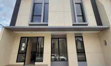 dijual rumah suvarna sutera pasar kemis