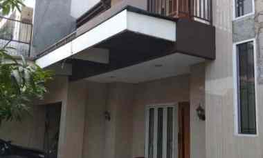 Rumah Dijual di tajung duren utara jakarta barat