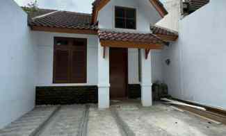 Dijual Rumah Cantik Rapi Cluster Re Talaga Bestari Tangerang