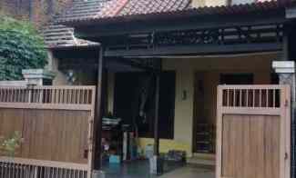 Dijual Rumah Cantik dekat Tol di Talaga Bestari Tangerang Cluster Re