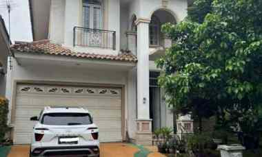 Jual Rumah Luas 2 Lantai di Taman Beverly Golf Tangerang Shm