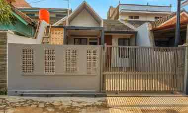 dijual rumah taman cibaduyut indah bandung