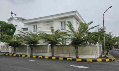 Jual Rumah Mewah dan Luas Posisi Hook di Taman Hijau J11, Kembangan