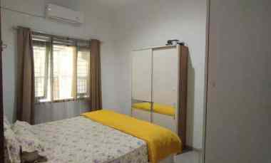 dijual rumah taman holis indah 1