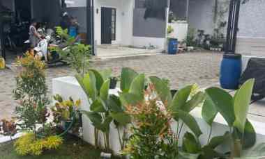 dijual rumah taman jivva kemlaten