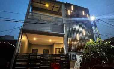dijual rumah taman kencana cengkareng