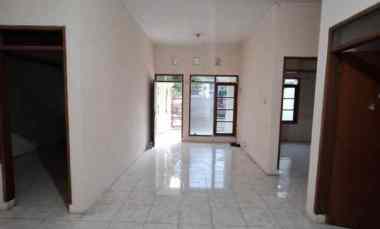 dijual rumah taman kopo indah 3