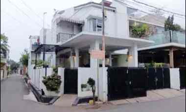 dijual rumah taman malaka utara pondok