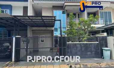 dijual rumah taman modern