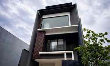 dijual rumah taman permata buana