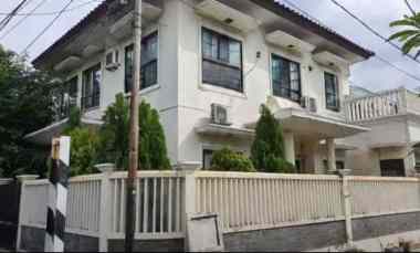 dijual rumah taman persada kemala
