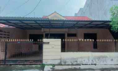 dijual rumah taman pondok indah
