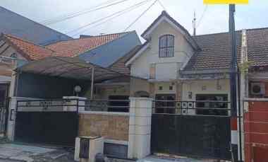 dijual rumah taman pondok indah