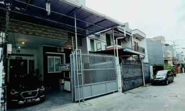 dijual rumah taman ratu