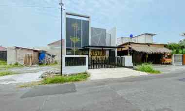 dijual rumah tamanmartani kalasan