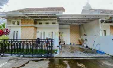 dijual rumah tamanmartani kec kalasan