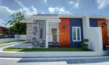 dijual rumah tamanmartani kec kalasan