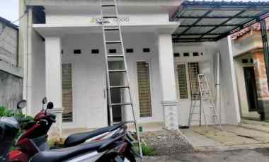 dijual rumah tanah baru townhouse