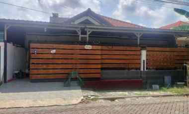 Rumah Strategis Surabaya Barat dekat Pakuwon Mall, SHM, Siap Huni