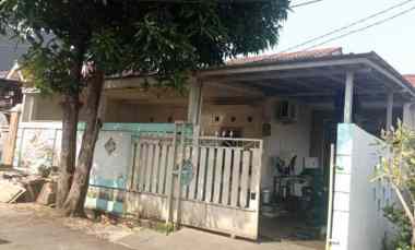 dijual rumah tapak di ciputat 114 m 900 juta nego