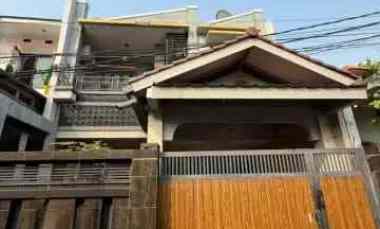 dijual rumah tebet timur