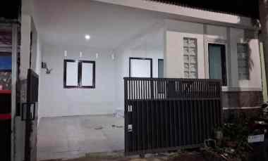 dijual rumah tembalang