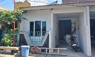 dijual rumah tembalang