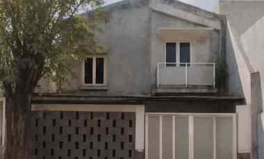 dijual rumah tenggilis