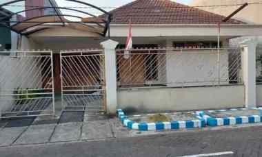 dijual rumah tenggilis