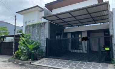 dijual rumah tenggilis