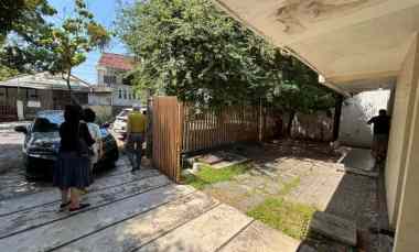 dijual rumah tenggilis mejoyo