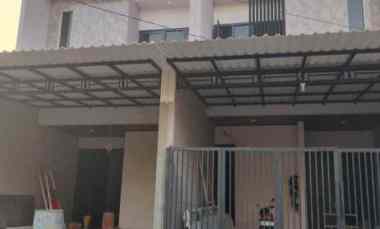 dijual rumah tenggilis mejoyo