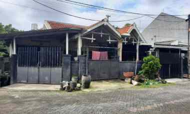 dijual rumah tenggilis mejoyo