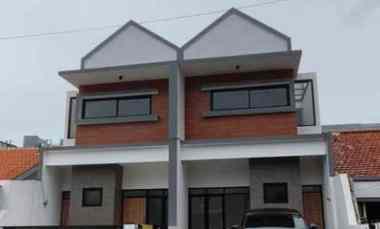 dijual rumah tenggilis mejoyo