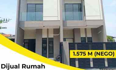 dijual rumah tenggilis mejoyo selatan