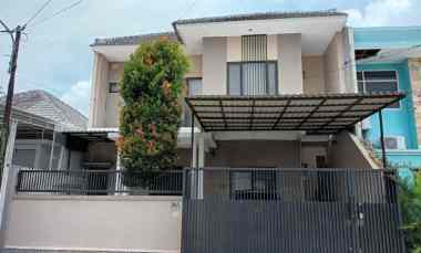 dijual rumah tenggilis utara