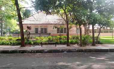 dijual rumah teuku umar