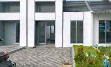 dijual rumah the cemandi