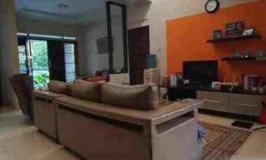 dijual rumah tingkat mutiara sentul estate depan taman