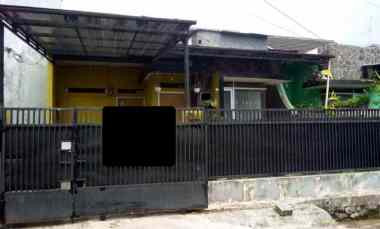 dijual rumah tipar silih asih