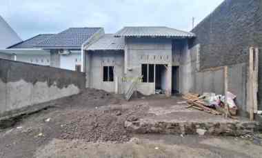 dijual rumah tirtomartani