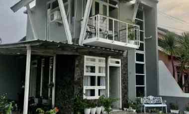 dijual rumah tiyasan