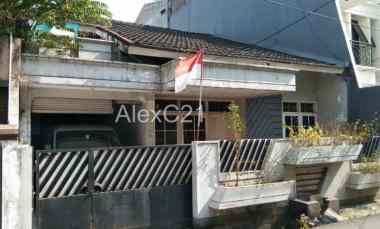 dijual rumah tomang