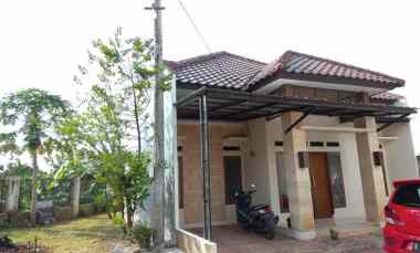 dijual rumah townhouse kintamani jl at