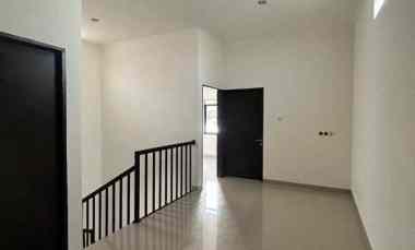 dijual rumah turangga