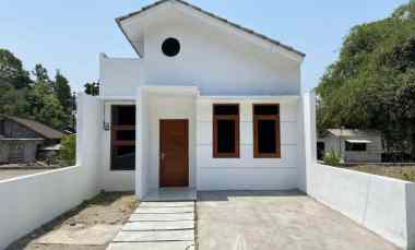 dijual rumah utara candi prambanan