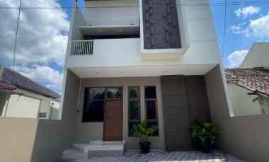 dijual rumah utara terminal