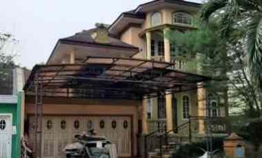 dijual rumah victoria river park