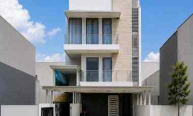dijual rumah vila bukit regency