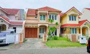 dijual rumah vila valencia lontar